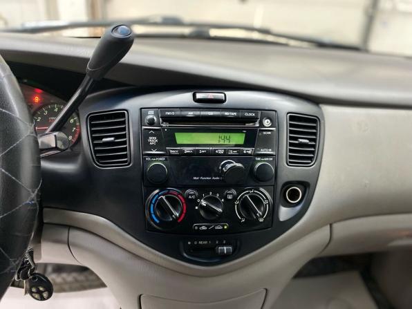 Mazda MPV II (LW) Рестайлинг с пробегом 2003 года, цена 344 000 рублей, 285365 км, компактвэн, Автокод Объявления