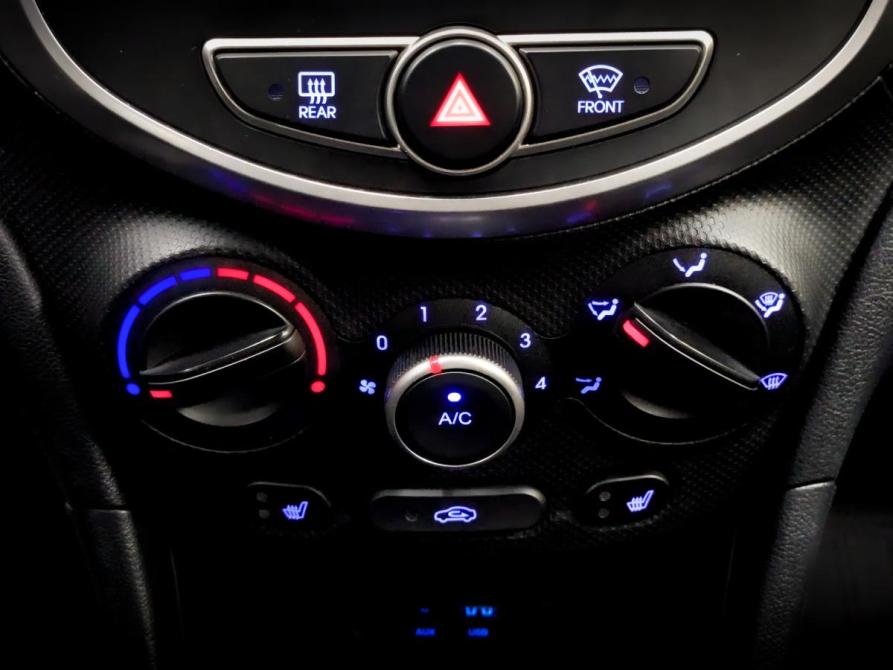 Hyundai Solaris I Рестайлинг Москва  - изображение 27