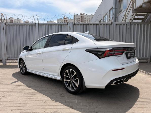 Omoda S5 с пробегом 2023 года, цена 1 599 000 рублей, 33007 км, седан, Автокод Объявления