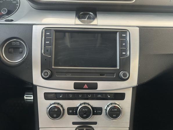 Volkswagen Passat B7 с пробегом 2013 года, цена 1 099 000 рублей, 235723 км, универсал, Автокод Объявления