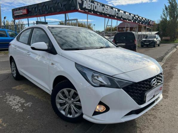 Hyundai Solaris II Рестайлинг с пробегом 2022 года, цена 1 655 589 рублей, 88001 км, седан, Автокод Объявления