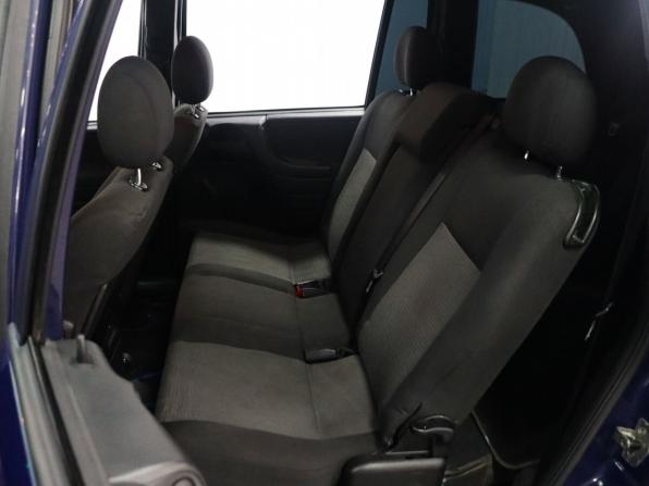 Opel Zafira A Рестайлинг с пробегом 2005 года, цена 409 000 рублей, 363957 км, компактвэн, Автокод Объявления