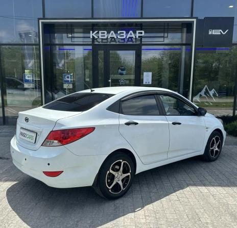 Hyundai Solaris I с пробегом 2013 года, цена 749 000 рублей, 198637 км, седан, Автокод Объявления