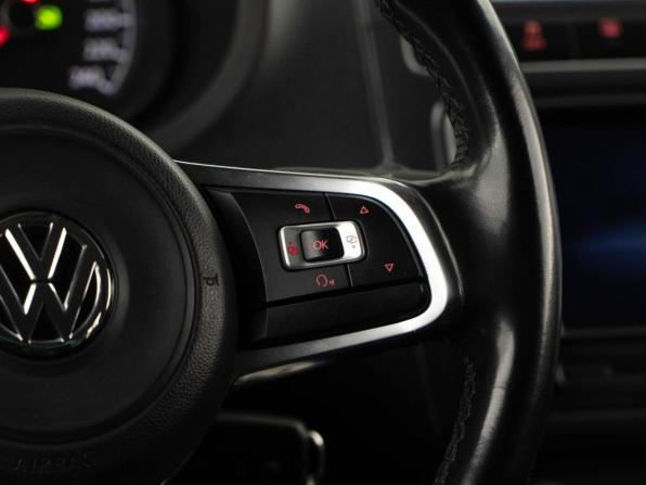 Volkswagen Polo V Рестайлинг с пробегом 2018 года, цена 1 138 055 рублей, 135252 км, седан, Автокод Объявления