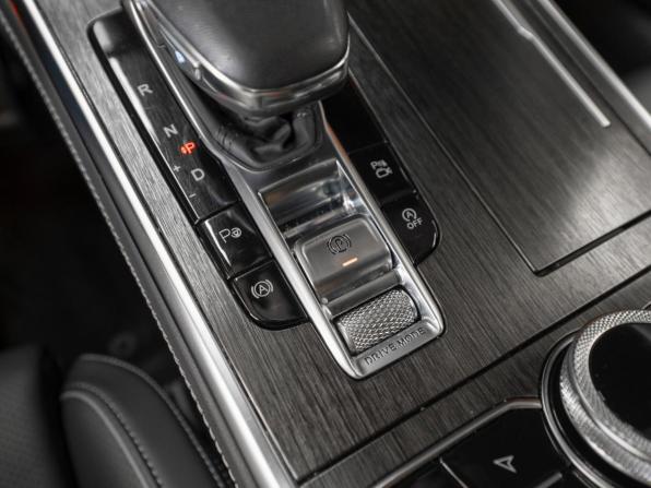 Hongqi H9 I с пробегом 2023 года, цена 4 070 000 рублей, 39026 км, седан, Автокод Объявления