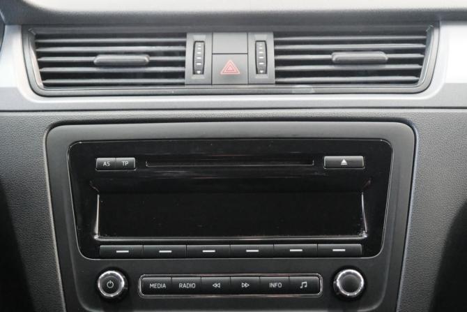 Skoda Rapid I с пробегом 2014 года, цена 729 000 рублей, 193300 км, лифтбек, Автокод Объявления