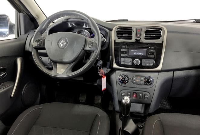Renault Sandero II с пробегом 2015 года, цена 899 000 рублей, 95387 км, хэтчбек, Автокод Объявления