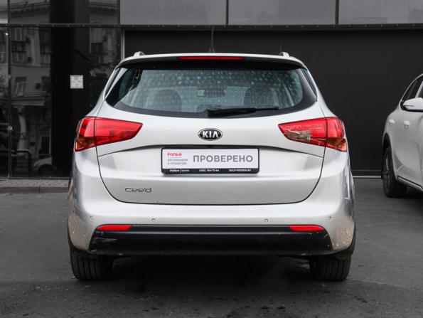Kia Ceed II с пробегом 2014 года, цена 900 000 рублей, 306240 км, универсал, Автокод Объявления