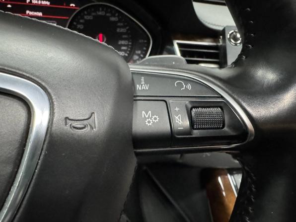 Audi A8 III (D4) Рестайлинг с пробегом 2015 года, цена 2 480 000 рублей, 176033 км, седан, Автокод Объявления