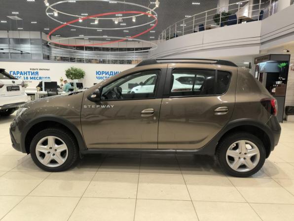 Renault Sandero II с пробегом 2018 года, цена 1 174 000 рублей, 113537 км, хэтчбек, Автокод Объявления