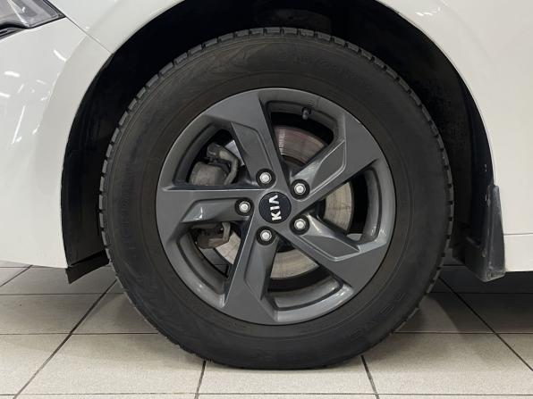 Kia K5 III с пробегом 2021 года, цена 1 700 000 рублей, 187498 км, седан, Автокод Объявления