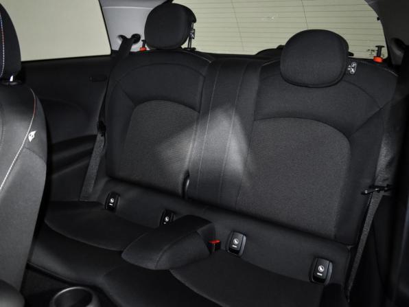 Mini Hatch III (F55/F56) с пробегом 2014 года, цена 1 498 600 рублей, 107000 км, хэтчбек, Автокод Объявления
