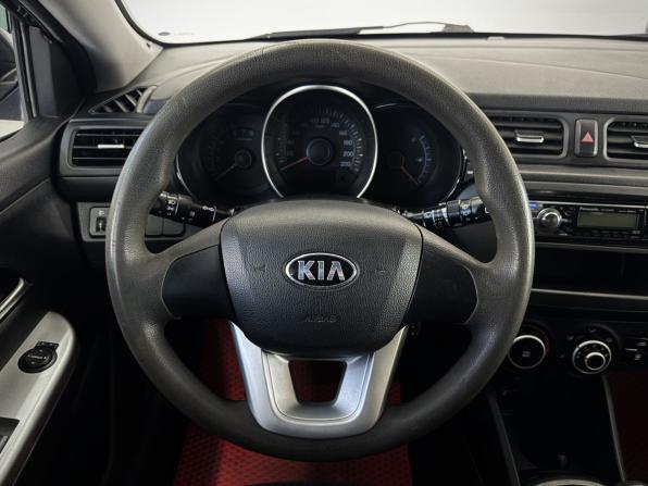Kia Rio III с пробегом 2013 года, цена 595 000 рублей, 237757 км, хэтчбек, Автокод Объявления