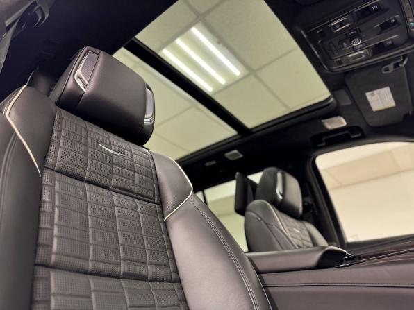 Cadillac Escalade-V I с пробегом 2022 года, цена 15 990 000 рублей, 19127 км, внедорожник, Автокод Объявления