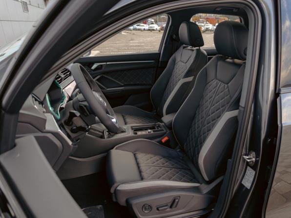 Audi Q3 II (F3) с пробегом 2024 года, цена 3 195 000 рублей, 11000 км, внедорожник, Автокод Объявления