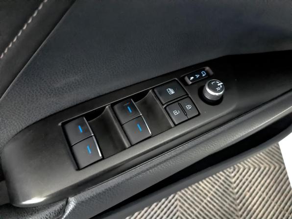 Toyota Camry VIII (XV70) Рестайлинг с пробегом 2021 года, цена 3 195 000 рублей, 47174 км, седан, Автокод Объявления