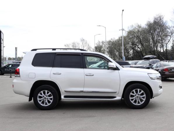 Toyota Land Cruiser 200 Series Рестайлинг 2 с пробегом 2016 года, цена 5 400 000 рублей, 227246 км, внедорожник, Автокод Объявления