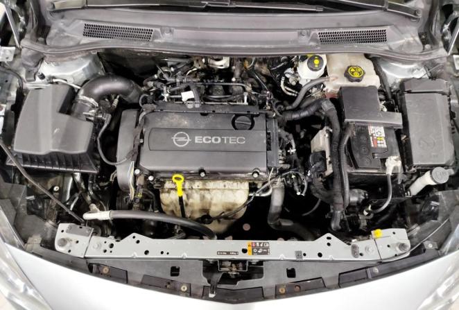 Opel Astra J Рестайлинг с пробегом 2012 года, цена 840 000 рублей, 260103 км, хэтчбек, Автокод Объявления