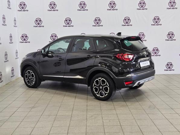 Renault Kaptur I Рестайлинг с пробегом 2021 года, цена 1 805 000 рублей, 73975 км, внедорожник, Автокод Объявления