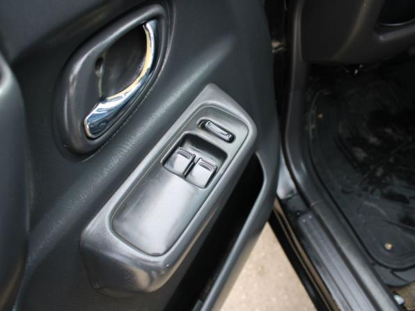 Suzuki Ignis I (HT) с пробегом 2002 года, цена 199 000 рублей, 319409 км, хэтчбек, Автокод Объявления