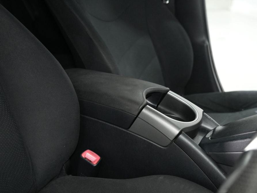 Toyota Prius III Рестайлинг (XW30) Новосибирск  - изображение 23