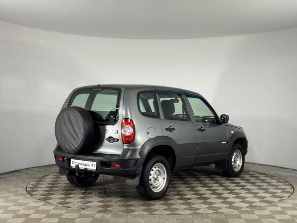 Chevrolet Niva I Рестайлинг с пробегом 2017 года, цена 684 000 рублей, 127859 км, внедорожник, Автокод Объявления