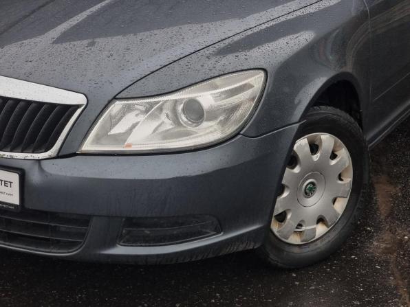 Skoda Octavia II (A5) Рестайлинг с пробегом 2011 года, цена 579 000 рублей, 296644 км, лифтбек, Автокод Объявления