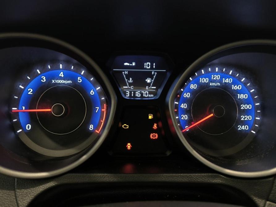 Hyundai Elantra V (MD) Рестайлинг Казань  - изображение 16
