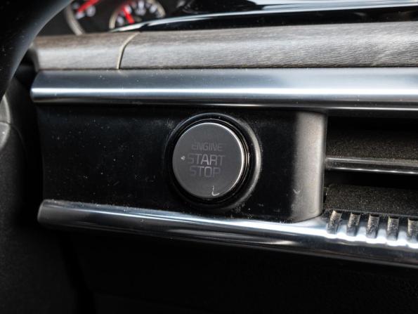 Kia K5 III с пробегом 2020 года, цена 2 625 000 рублей, 63750 км, седан, Автокод Объявления