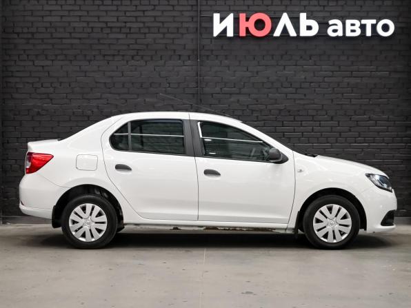 Renault Logan II с пробегом 2016 года, цена 610 000 рублей, 170897 км, седан, Автокод Объявления