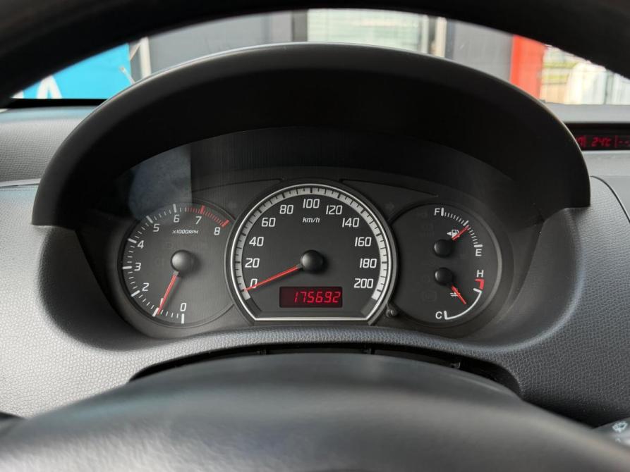 Suzuki Swift III Набережные Челны  - изображение 10