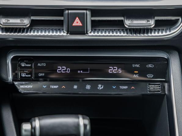 Kia K5 III с пробегом 2021 года, цена 2 478 000 рублей, 102954 км, седан, Автокод Объявления