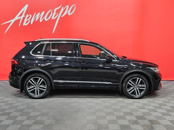 Volkswagen Tiguan II Рестайлинг с пробегом 2021 года, цена 2 800 000 рублей, 130619 км, внедорожник, Автокод Объявления