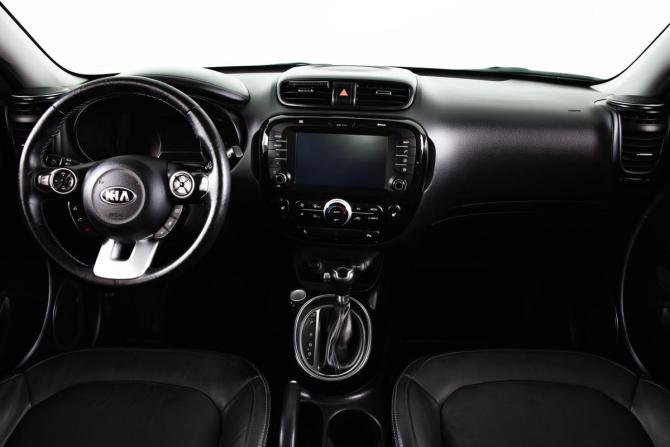 Kia Soul II Рестайлинг с пробегом 2018 года, цена 1 969 000 рублей, 118000 км, хэтчбек, Автокод Объявления