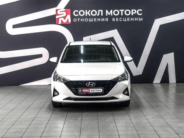 Hyundai Solaris II Рестайлинг с пробегом 2021 года, цена 1 899 900 рублей, 67000 км, седан, Автокод Объявления
