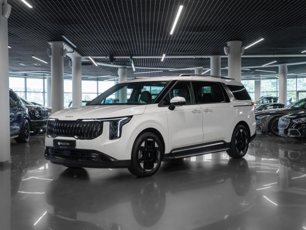 Kia Carnival IV Рестайлинг с пробегом 2025 года, цена 5 700 000 рублей, 9950 км, минивэн, Автокод Объявления