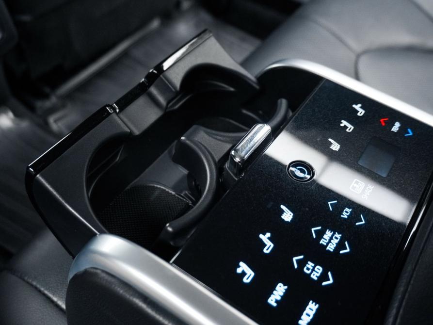 Toyota Camry VIII (XV70) Ростов-на-Дону  - изображение 35