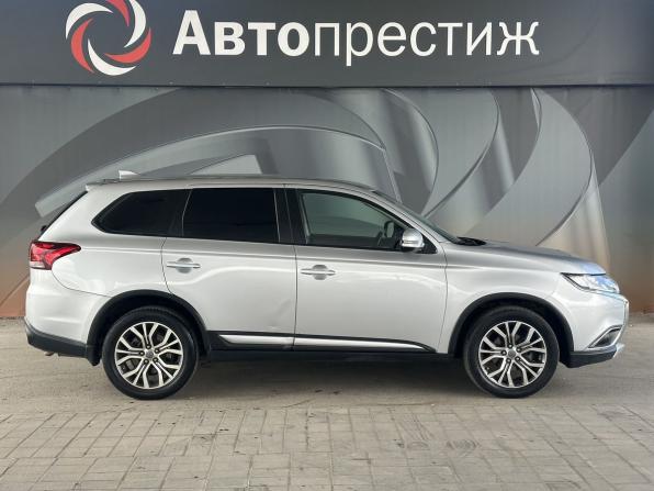 Mitsubishi Outlander III Рестайлинг 2 с пробегом 2017 года, цена 1 690 000 рублей, 156200 км, внедорожник, Автокод Объявления