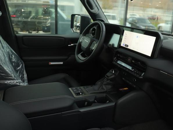 Toyota Land Cruiser Prado 250 Series с пробегом 2026 года, цена 13 760 000 рублей, 10 км, внедорожник, Автокод Объявления