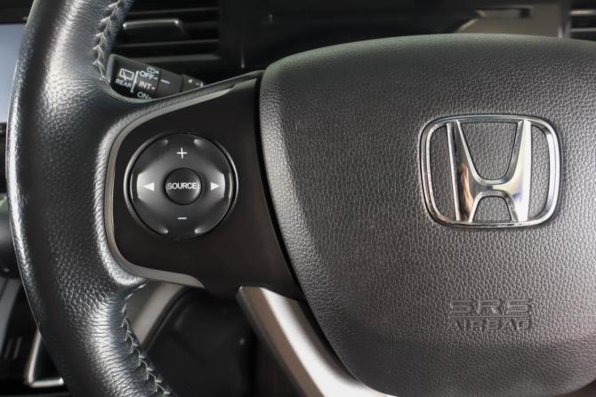 Honda Stepwgn V с пробегом 2015 года, цена 2 249 000 рублей, 126000 км, минивэн, Автокод Объявления