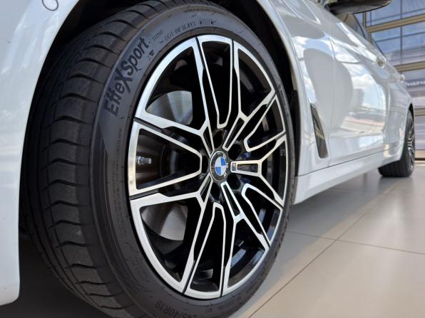BMW 5 серии VII (G30/G31/G38) с пробегом 2018 года, цена 3 550 000 рублей, 180000 км, седан, Автокод Объявления