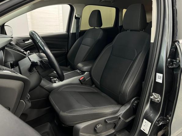 Ford Kuga II Рестайлинг с пробегом 2018 года, цена 1 680 000 рублей, 111372 км, внедорожник, Автокод Объявления