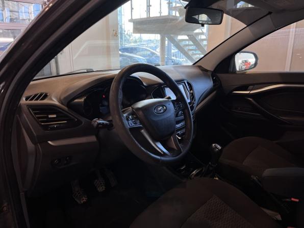 Lada (ВАЗ) Vesta I с пробегом 2017 года, цена 850 000 рублей, 156389 км, седан, Автокод Объявления