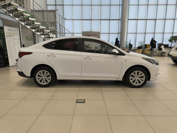 Hyundai Solaris II Рестайлинг с пробегом 2020 года, цена 1 180 000 рублей, 180369 км, седан, Автокод Объявления