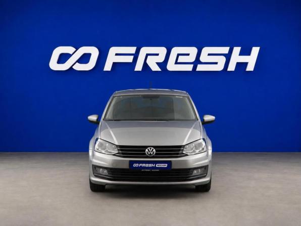Volkswagen Polo V Рестайлинг с пробегом 2019 года, цена 1 320 000 рублей, 141809 км, седан, Автокод Объявления