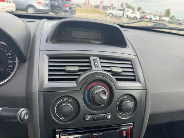 Renault Megane II Рестайлинг с пробегом 2008 года, цена 415 000 рублей, 142504 км, седан, Автокод Объявления