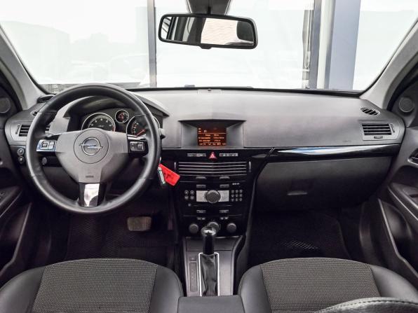 Opel Astra H Рестайлинг с пробегом 2010 года, цена 585 000 рублей, 228516 км, хэтчбек, Автокод Объявления