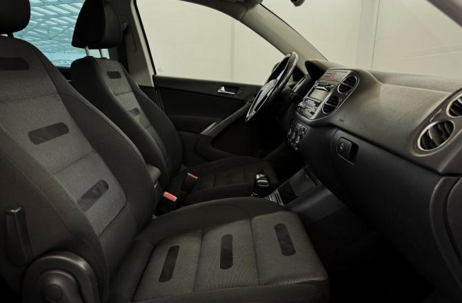 Volkswagen Tiguan I с пробегом 2009 года, цена 940 000 рублей, 221990 км, внедорожник, Автокод Объявления