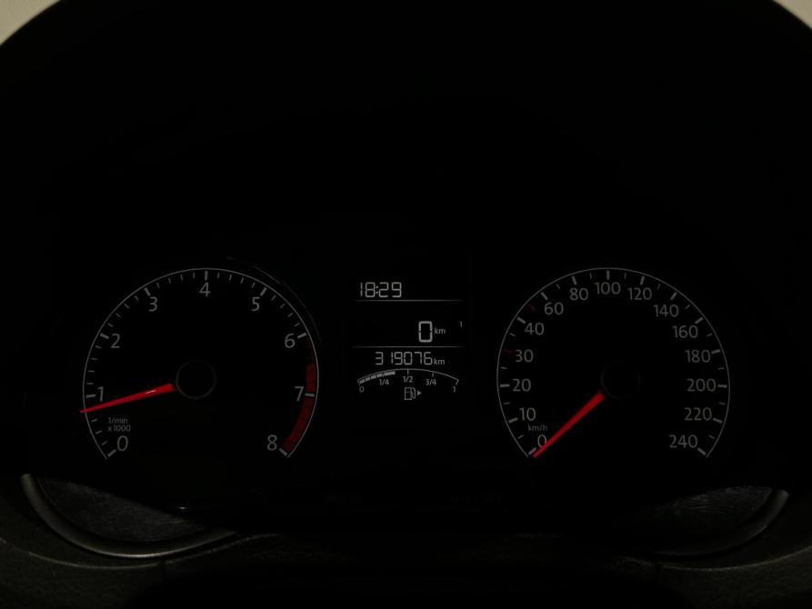 Volkswagen Polo V Рестайлинг Санкт-Петербург  - изображение 12