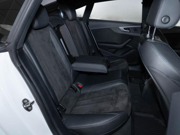 Audi A5 II (F5) с пробегом 2019 года, цена 3 089 000 рублей, 126000 км, лифтбек, Автокод Объявления